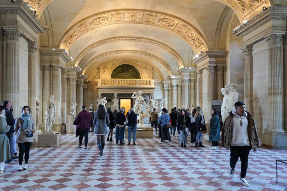 Louvre tricks and tips